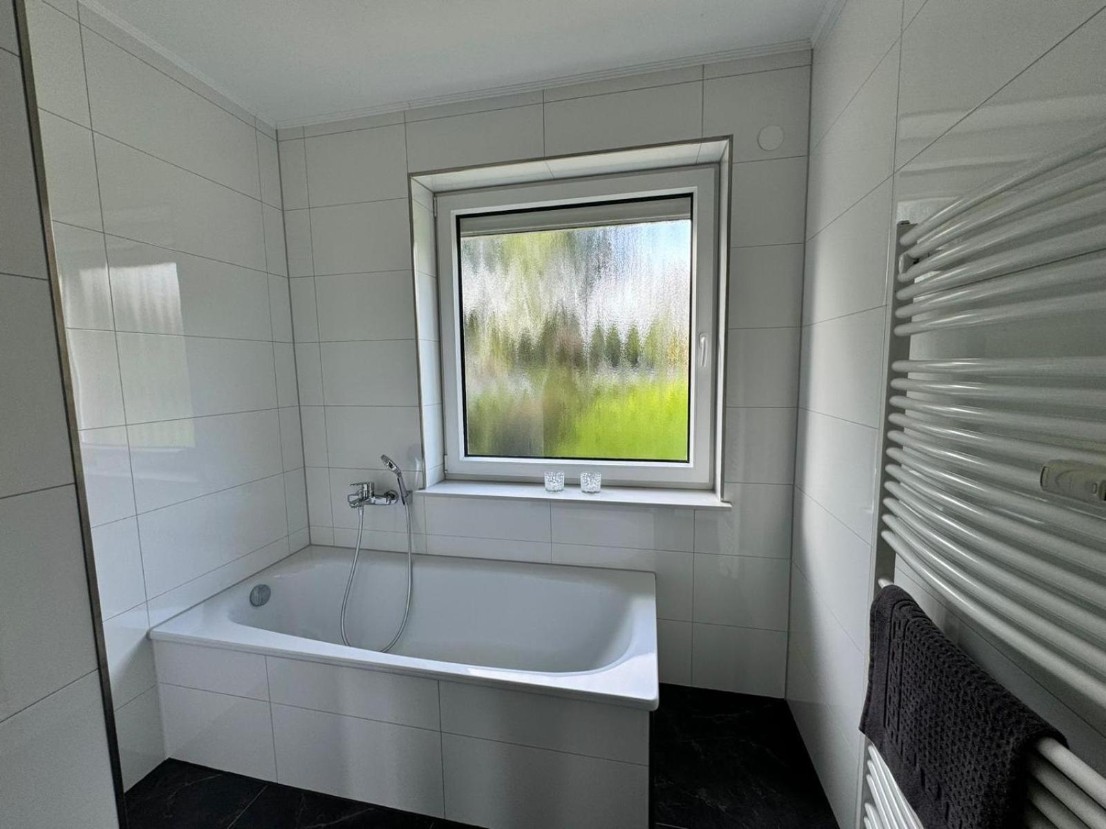 Traumhafte 2-Zimmer-Wohnung Nordenham Luaran gambar